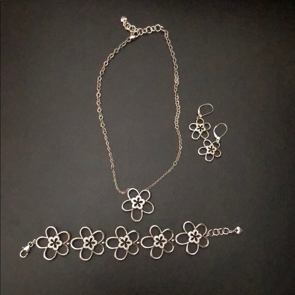 Brighton Jewelry - Silver Brighton Set